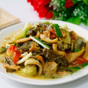Lưỡi Xào Dưa Chưa